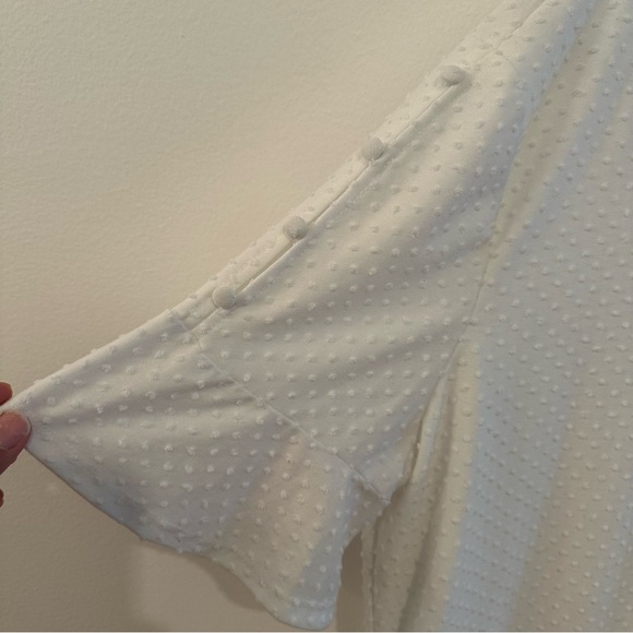 Rose + Olive Womens Swiss Dot Button Back Tunic Top White Size XL - Picture 4 of 4